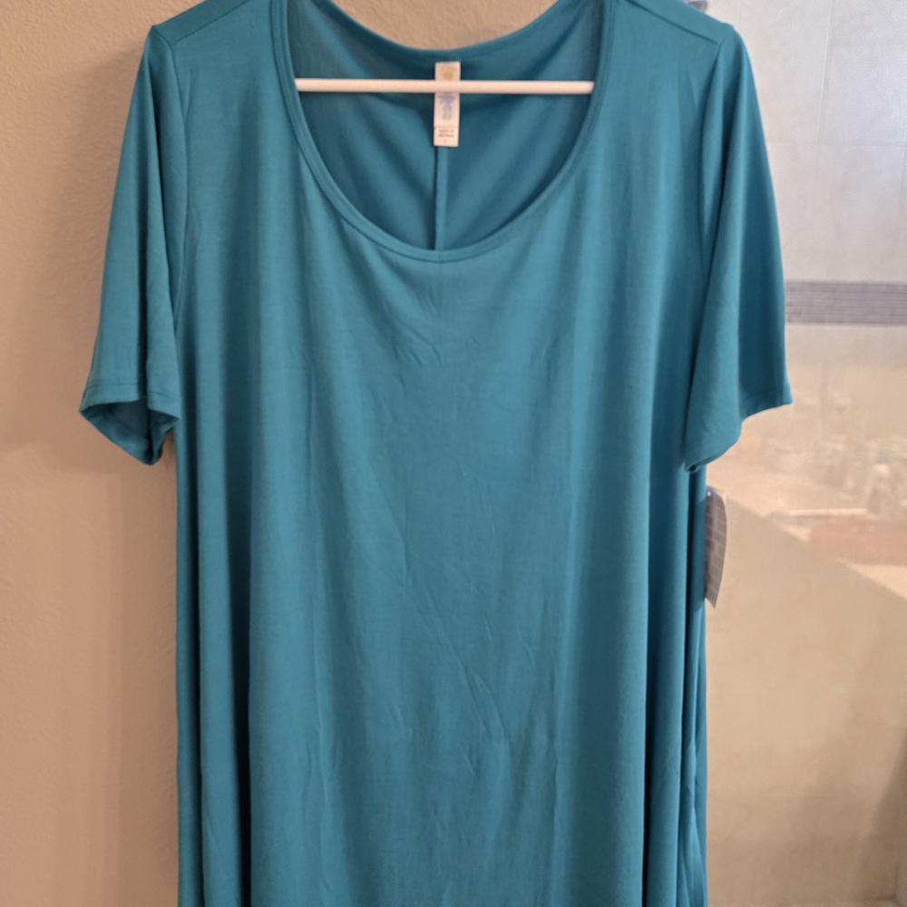 LulaRoe Perfect T